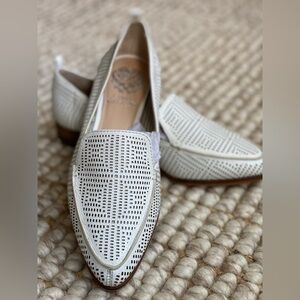 EUC Vince Camuto Loafer